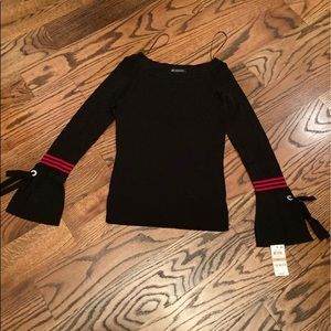 sweater NWT size small